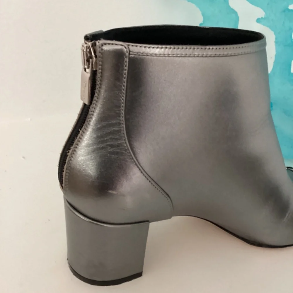 Salvatore Ferragamo Silver leather & Black fabric Chain-Link Accents Ankle Boots